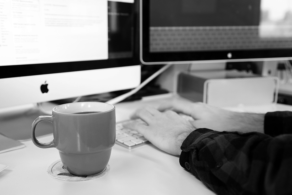 User_sitting_at_PC